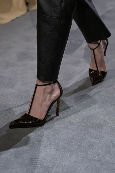 Look 2